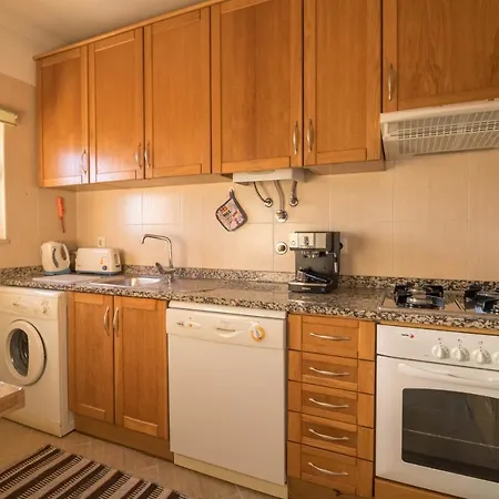 Daire #019 Lancemar Flat With Shared Pool By Holidays